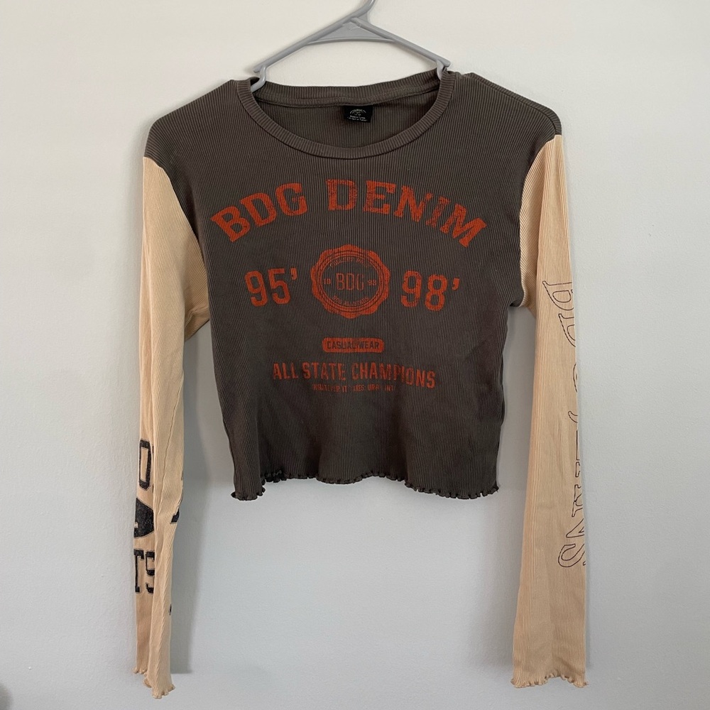 BDG Charcoal and Beige Long Sleeve Crop Top